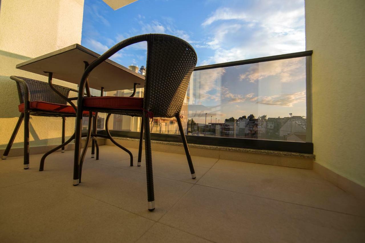 Apartment'S Tea & Nevio Split Bagian luar foto