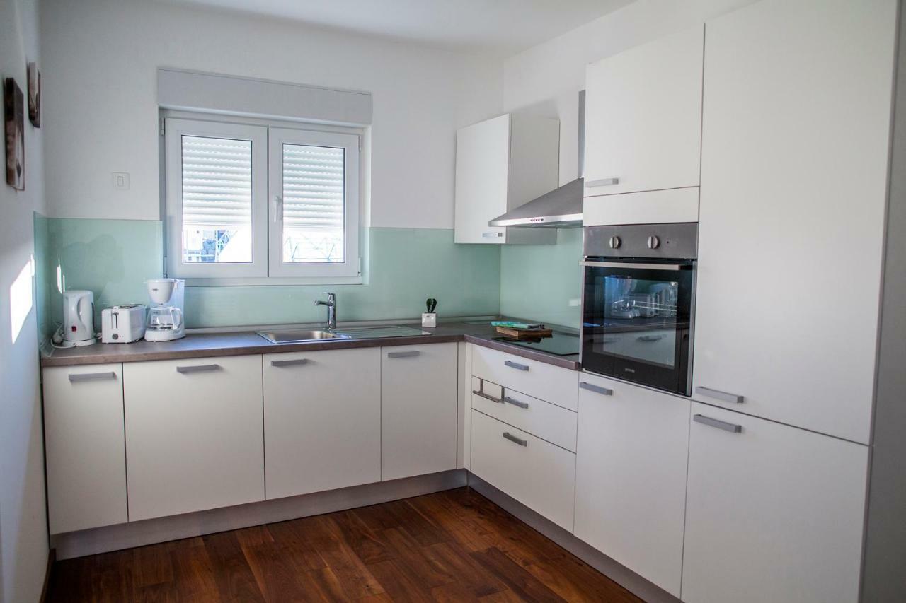Apartment'S Tea & Nevio Split Bagian luar foto