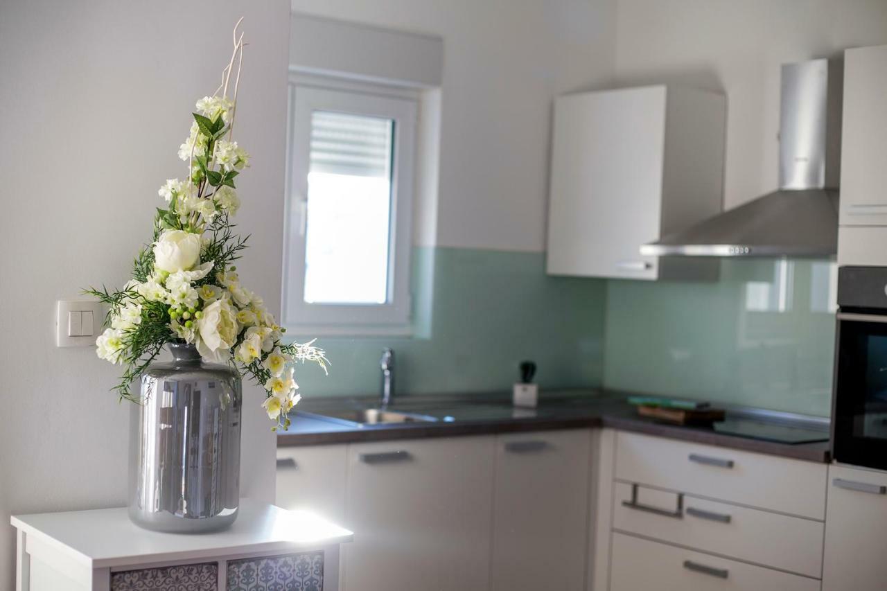 Apartment'S Tea & Nevio Split Bagian luar foto