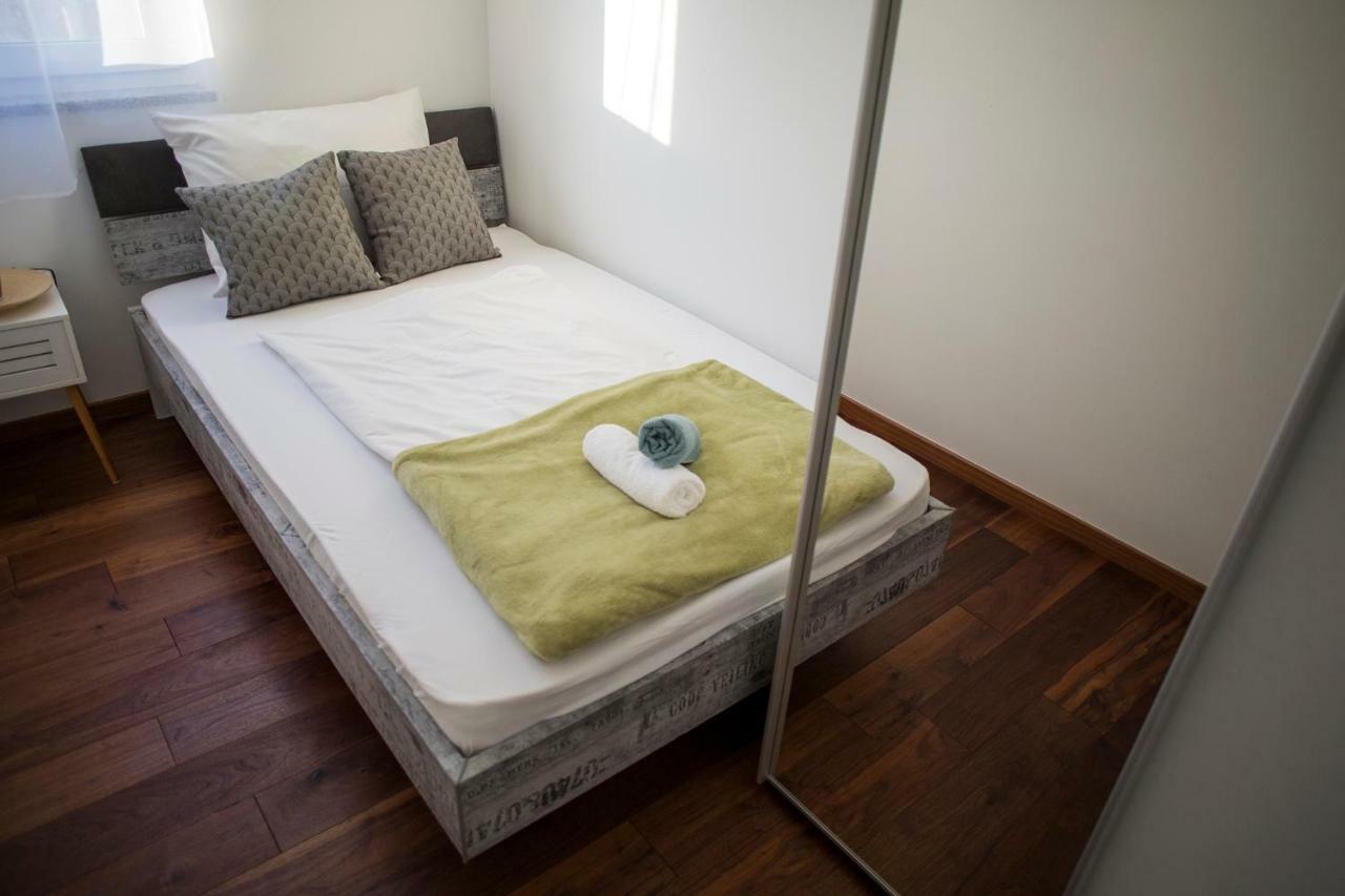 Apartment'S Tea & Nevio Split Bagian luar foto