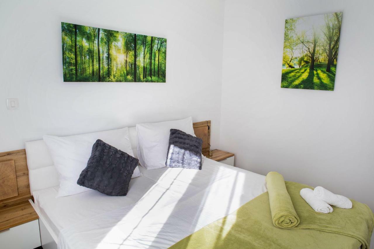 Apartment'S Tea & Nevio Split Bagian luar foto