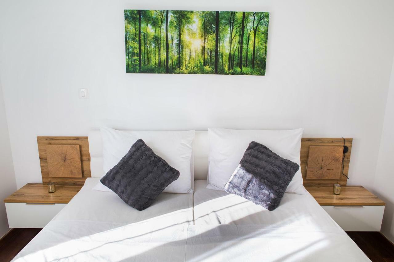 Apartment'S Tea & Nevio Split Bagian luar foto