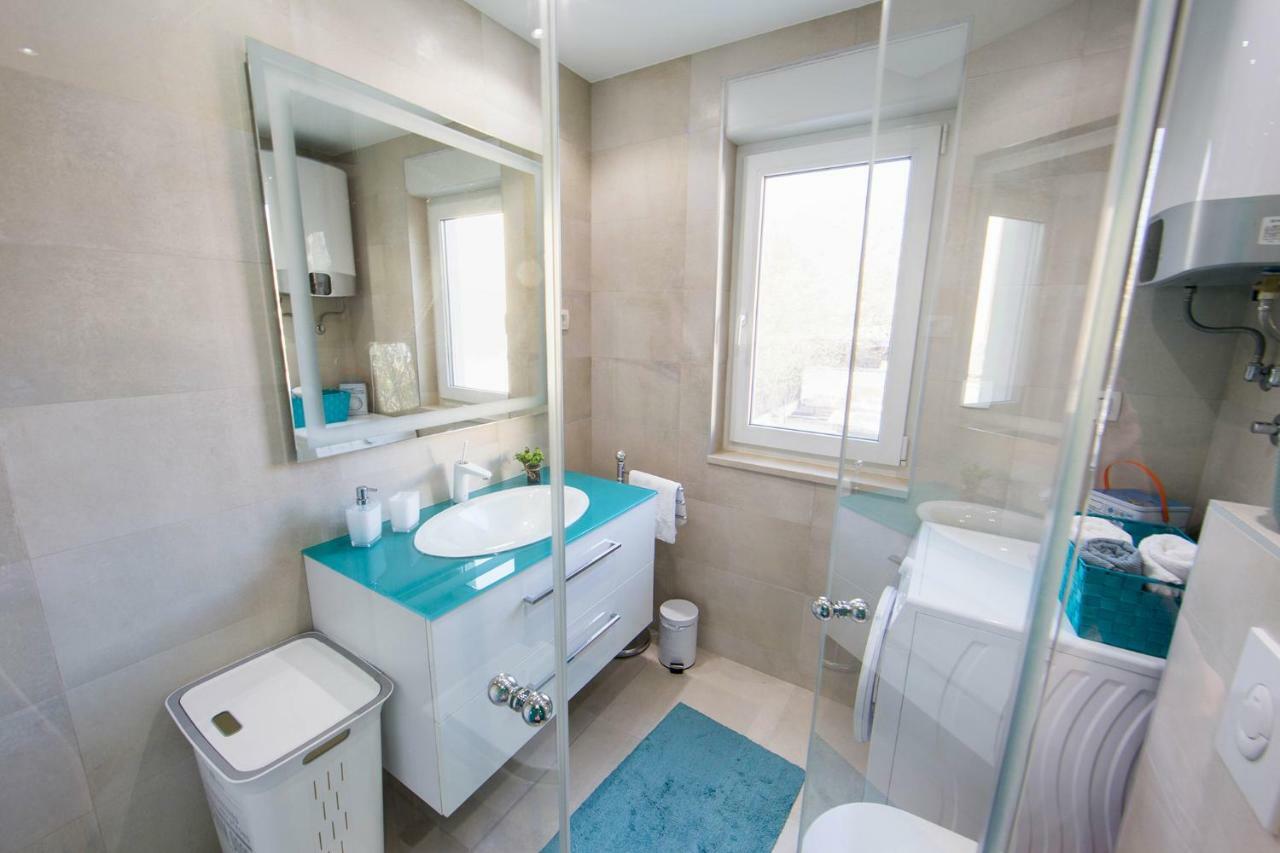 Apartment'S Tea & Nevio Split Bagian luar foto